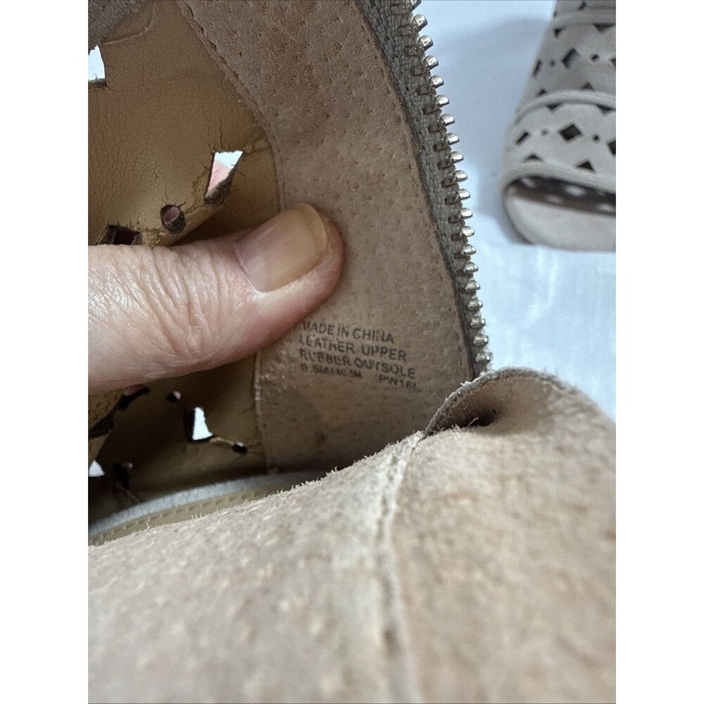 Michael Kors Ankle Boots Womens 9 Beige Diamond Pattern 3” Wedge
